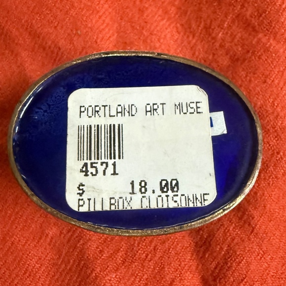 Vintage Hand-Painted cloisonné Oval pill Box W/Lid - Picture 6 of 11